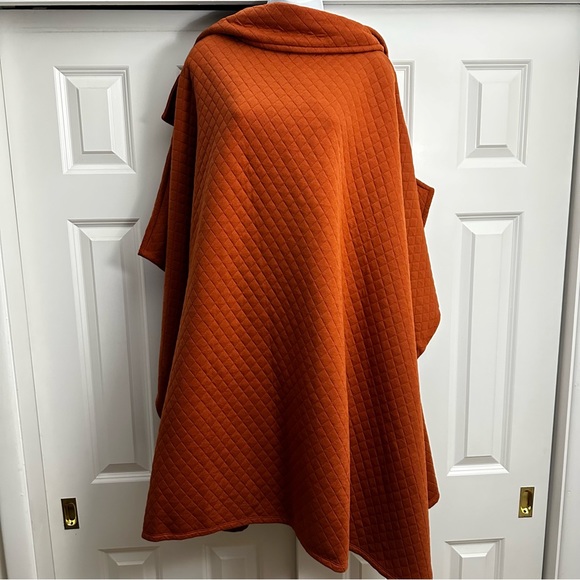 Free People Off Duty Quilted Poncho Orange - Picture 3 of 7